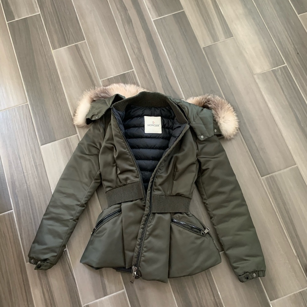 Moncler - Picture 2 of 4